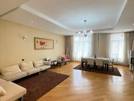 Elan №6564905 - Bakı, 8 Noyabr m., 3 otaqlı, 180 m², 5/18 mərtəbə