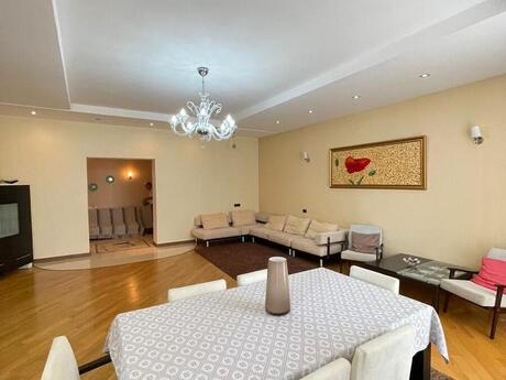 8 Noyabrda 3 otaqlı yeni tikili mənzil kirayə verilir, 180 m², 1 100 AZN/ay, şəkil 3 / 12