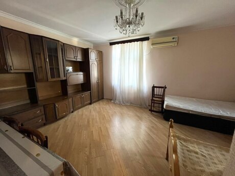 Nəriman Nərimanovda 1 otaqlı köhnə tikili mənzil kirayə verilir, 50 m², 550 AZN/ay, şəkil 2 / 7