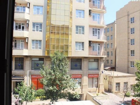 Elan №6565017 - Bakı, 28 May m., 2 otaqlı, 65 m², 3/6 mərtəbə
