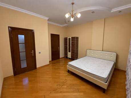 28 Mayda 3 otaqlı yeni tikili mənzil satılır, 150 m², 410 000 AZN, şəkil 5 / 12