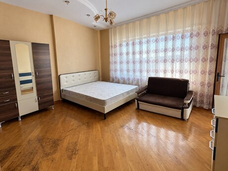 28 Mayda 3 otaqlı yeni tikili mənzil satılır, 150 m², 410 000 AZN, şəkil 4 / 12