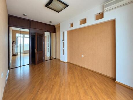 Nəriman Nərimanovda 4 otaqlı yeni tikili mənzil satılır, 145 m², 590 000 AZN, şəkil 4 / 12