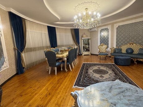 8 otaq · 300 m², Badamdar