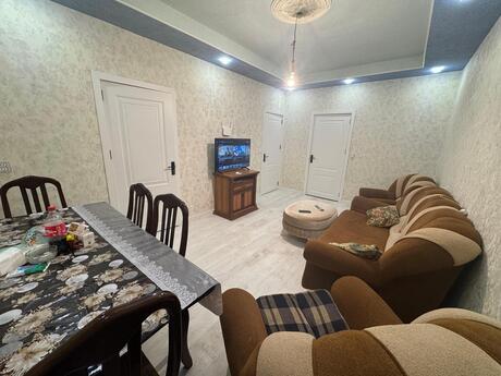 Azadlıq Prospektidə 3 otaqlı köhnə tikili mənzil satılır, 70 m², 165 000 AZN, şəkil 3 / 11