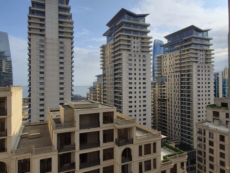 Elan №6565141 - Bakı, Şah İsmayıl Xətai m., 3 otaqlı, 202 m², 18/22 mərtəbə