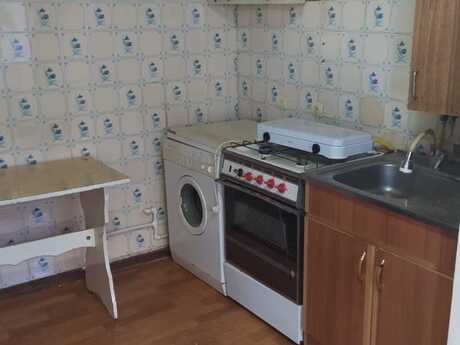 Nəsimidə 4 otaqlı köhnə tikili mənzil satılır, 96 m², 250 000 AZN, şəkil 4 / 12