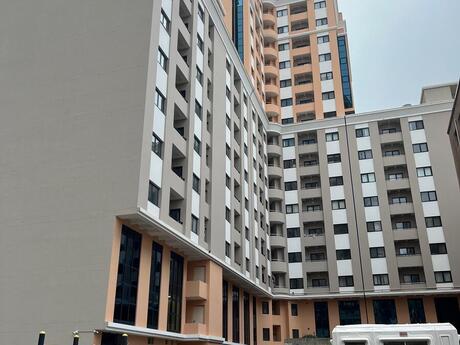 28 Mayda 4 otaqlı yeni tikili mənzil satılır, 184 m², 1 281 000 AZN, şəkil 2 / 12
