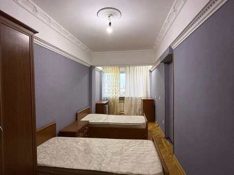 Gənclikdə 3 otaqlı köhnə tikili mənzil kirayə verilir, 72 m², 950 AZN/ay, şəkil 5 / 8