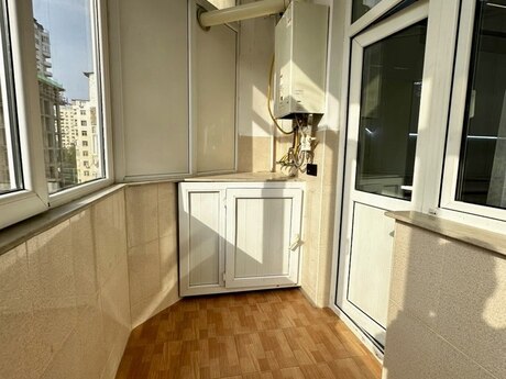 İnşaatçılarda 3 otaqlı yeni tikili mənzil satılır, 110 m², 279 000 AZN, şəkil 5 / 9