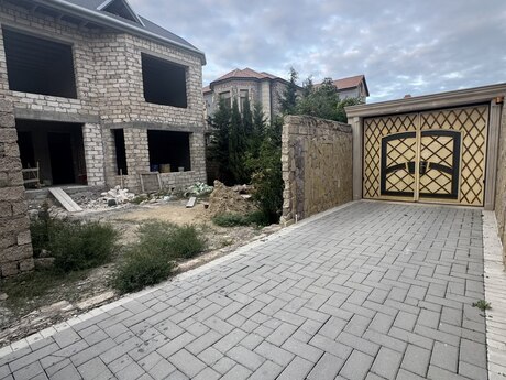 5-комн. · 220 m², Buzovna