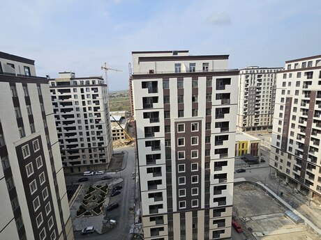 3 rooms · 107 m² · floor 7/17, Masazır