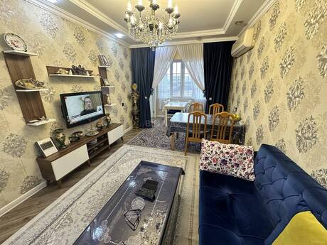 Yeni Günəşlidə 3 otaqlı köhnə tikili mənzil satılır, 68 m², 145 000 AZN, şəkil 2 / 12