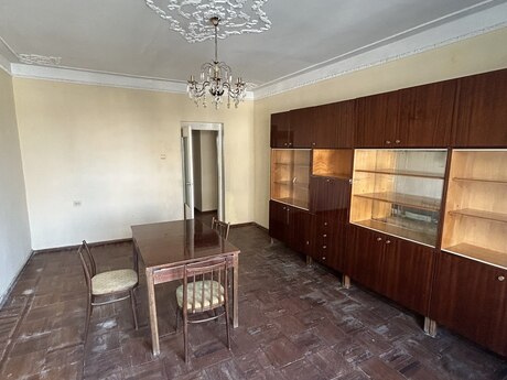 Nəriman Nərimanovda 3 otaqlı köhnə tikili mənzil kirayə verilir, 90 m², 700 AZN/ay, şəkil 5 / 12