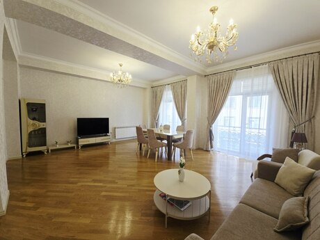 Сдаётся 3-комнатная квартира в новостройке, Şah İsmayıl Xətai, 140 м², 1 700 AZN/мес, фото 5 / 12