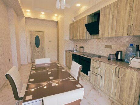Şah İsmayıl Xətaidə 3 otaqlı yeni tikili mənzil kirayə verilir, 140 m², 1 800 AZN/ay, şəkil 5 / 12