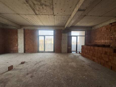 28 Mayda 3 otaqlı yeni tikili mənzil satılır, 121 m², 420 000 AZN, şəkil 2 / 6