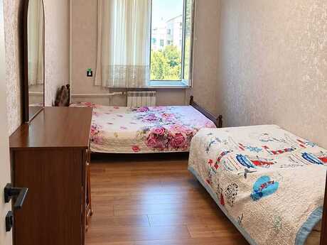 Neftçilərdə 3 otaqlı köhnə tikili mənzil satılır, 70 m², 183 000 AZN, şəkil 5 / 9