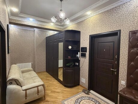 9-cu mikrorayonda 2 otaqlı yeni tikili mənzil satılır, 108 m², 235 000 AZN, şəkil 3 / 12