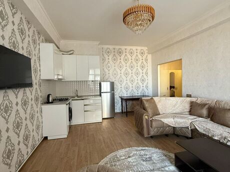 28 Mayda 1 otaqlı yeni tikili mənzil kirayə verilir, 45 m², 700 AZN/ay, şəkil 4 / 10