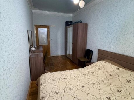 8 Noyabrda 2 otaqlı köhnə tikili mənzil satılır, 50 m², 145 000 AZN, şəkil 5 / 9