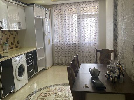 3 otaq · 140 m² · 13/23 mərtəbə, Nəriman Nərimanov
