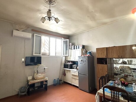 Elan №6565548 - Bakı, Səbail r., 4 otaqlı, 70 m²