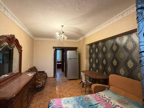 Продаётся 2-комнатная квартира в старом фонде, Yasamal, 60 м², 185 000 AZN, фото 2 / 12