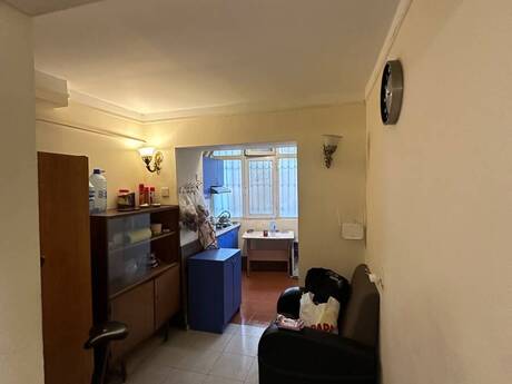 Elmlər Akademiyasında 2 otaqlı köhnə tikili mənzil satılır, 50 m², 200 000 AZN, şəkil 3 / 9
