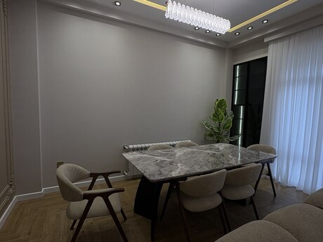 3-room new-build apartment for rent in Ağ şəhər, 150 m², 3 000 AZN/mo, photo 4 / 12