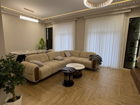 Elan №6565619 - Bakı, Ağ şəhər q., 3 otaqlı, 150 m², 5/8 mərtəbə