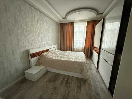 Gənclikdə 2 otaqlı yeni tikili mənzil kirayə verilir, 90 m², 1 100 AZN/ay, şəkil 2 / 8
