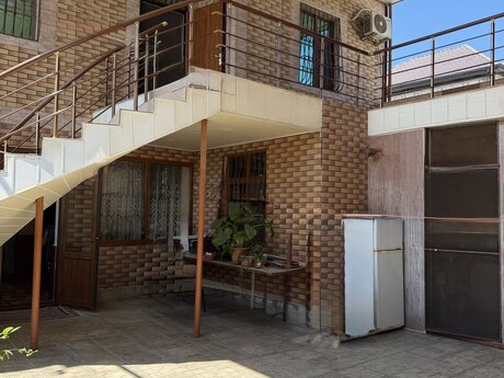 Mərdəkanda 7 otaqlı həyət evi satılır, 238 m², 335 000 AZN, şəkil 4 / 12
