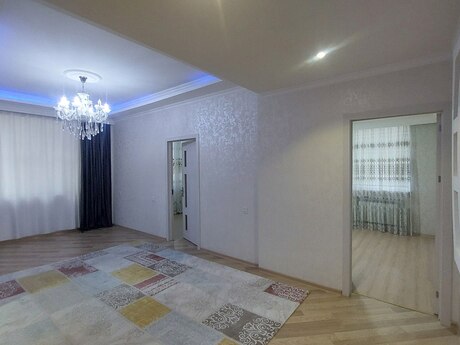Qurtuluş 93 kompleksində 3 otaqlı yeni tikili mənzil satılır, 82 m², 106 000 AZN, şəkil 2 / 12