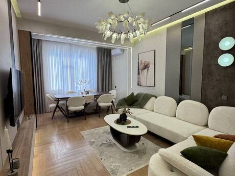 3 rooms · 117 m² · floor 7/18, Gənclik
