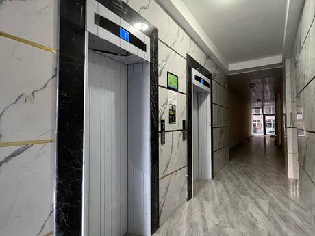 28 Mayda 2 otaqlı yeni tikili mənzil satılır, 105 m², 304 000 AZN, şəkil 2 / 9