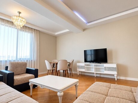 İnşaatçılarda 3 otaqlı yeni tikili mənzil satılır, 105 m², 310 000 AZN, şəkil 2 / 12