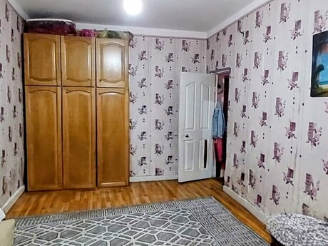 1-room old-build apartment for sale in Nəriman Nərimanov, 40 m², 120 000 AZN, photo 2 / 4