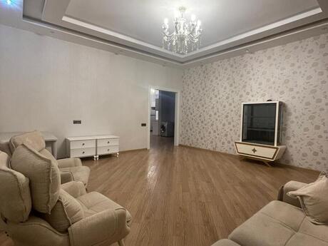 3 otaqlı mənzil, 105 m², İnşaatçılar, 315 000 AZN