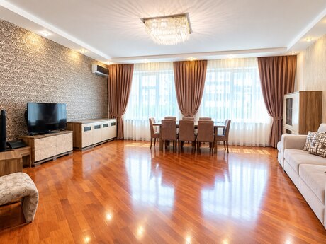 Объявление №6565786 - Баку, м. Низами, 3-комн., 140 м², 10/15 этаж