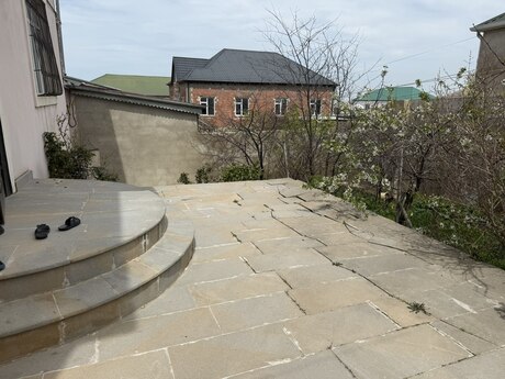Hökməlidə 5 otaqlı həyət evi satılır, 200 m², 102 000 AZN, şəkil 2 / 12