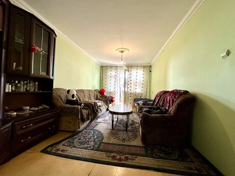 Neftçilərdə 2 otaqlı köhnə tikili mənzil satılır, 55 m², 152 000 AZN, şəkil 3 / 12