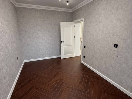 Gənclikdə 3 otaqlı köhnə tikili mənzil satılır, 90 m², 265 000 AZN, şəkil 3 / 10