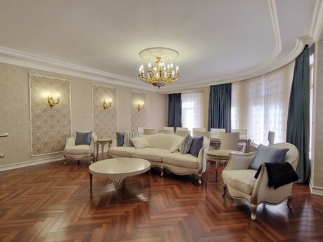 Sahildə 4 otaqlı yeni tikili mənzil satılır, 215 m², 1 050 000 AZN, şəkil 5 / 12