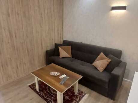 Nərimanovda 2 otaqlı köhnə tikili mənzil satılır, 35 m², 146 000 AZN, şəkil 2 / 12