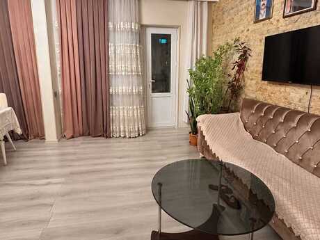 İnşaatçılarda 5 otaqlı köhnə tikili mənzil satılır, 98 m², 248 000 AZN, şəkil 4 / 12