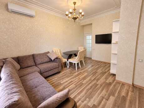 Bakıxanovda 2 otaqlı yeni tikili mənzil kirayə verilir, 60 m², 750 AZN/ay, şəkil 2 / 9