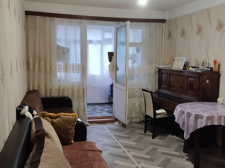 1 otaq · 40 m² · 3/5 mərtəbə, Neftçilər