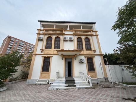 Nəsimidə 12 otaqlı həyət evi satılır, 1 100 m², 1 500 000 AZN, şəkil 3 / 12