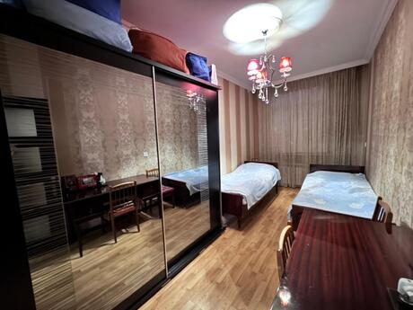 Продаётся 2-комнатная квартира в старом фонде, Azadlıq Prospekti, 55 м², 145 000 AZN, фото 5 / 12